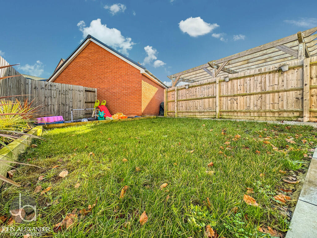 Additional image 27 of Oakhouse Close, Colchester