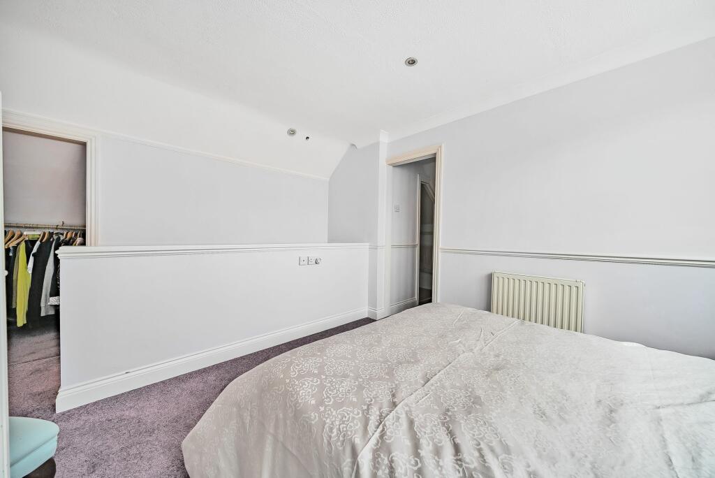 Additional image 9 of Hillside Road, Billericay, CM11