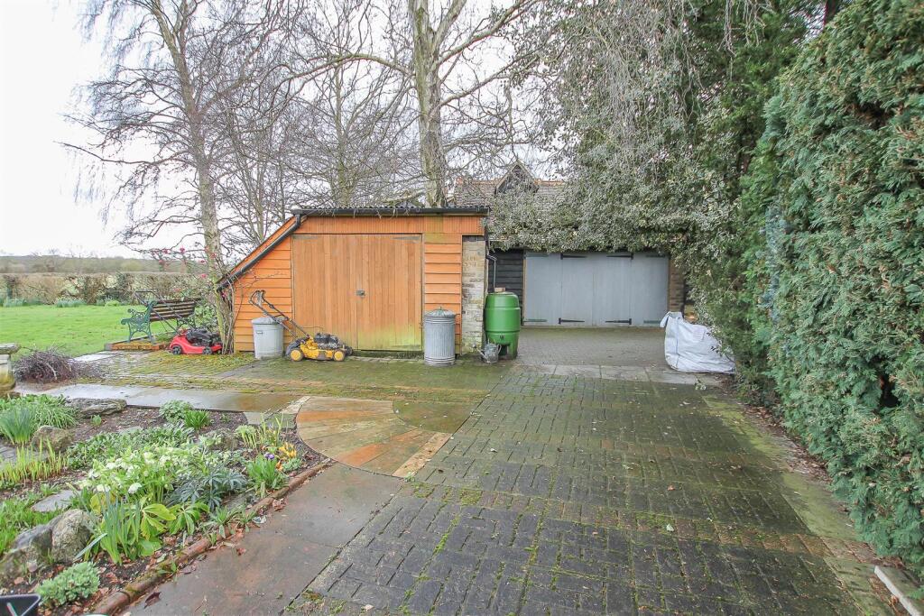 Additional image 23 of Chelmsford Road, Blackmore, Ingatestone