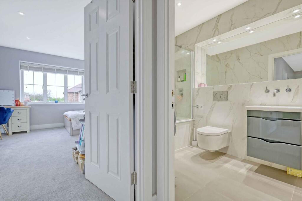 Additional image 22 of Little Ridings Lane, Ingatestone, CM4