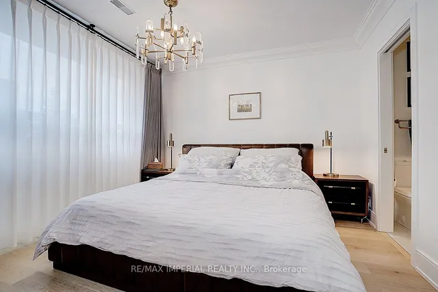 Additional image 25 of 3 Guytoi Crt