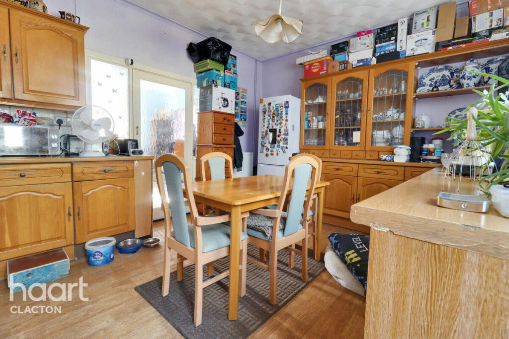 Additional image 4 of First Avenue, Walton On The Naze