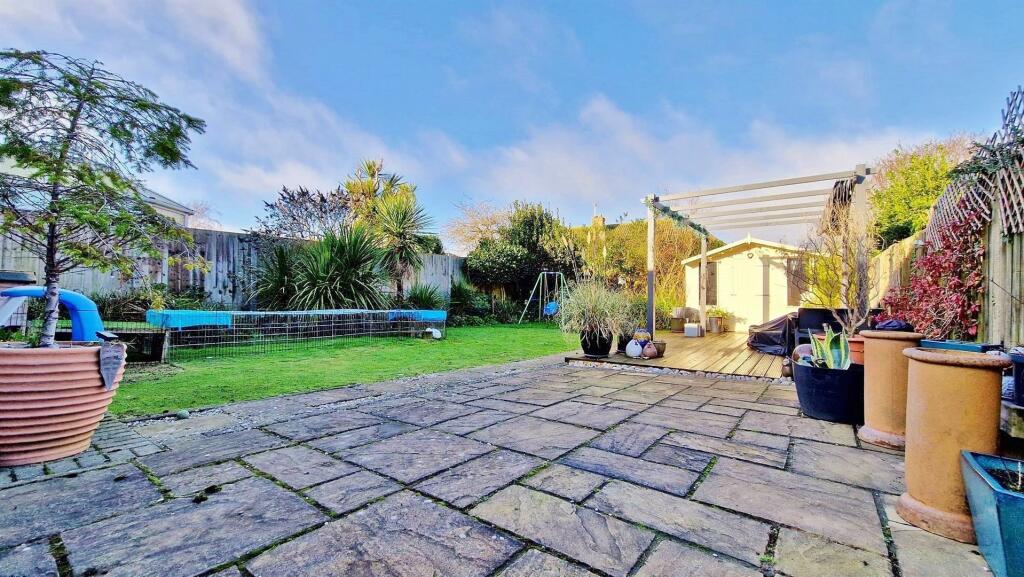 Additional image 24 of Graces Walk, Frinton-On-Sea