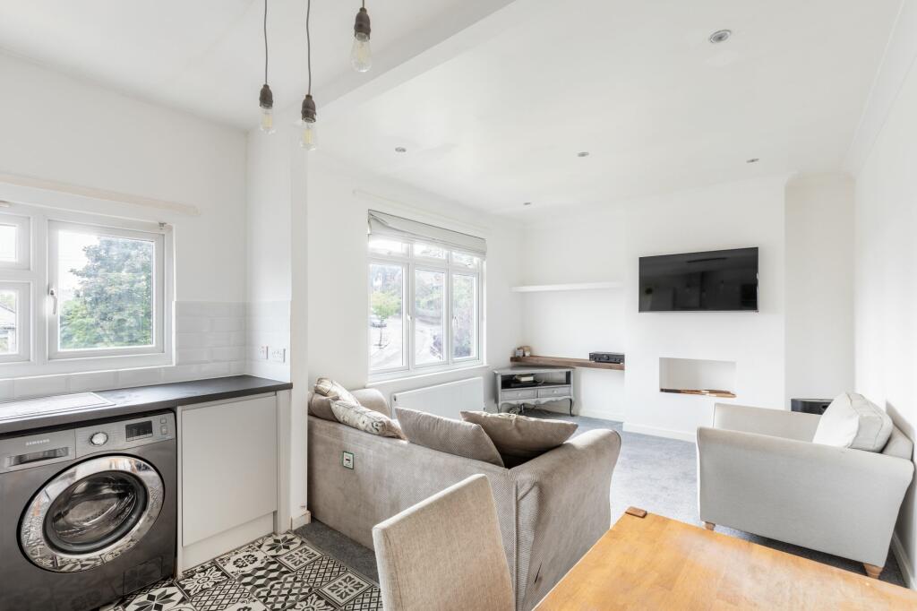Additional image 4 of Kingsdown Avenue, South Croydon, CR2