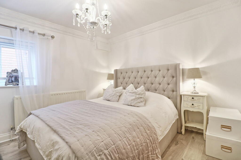 Additional image 11 of Essex Road, Burnham-on-crouch, CM0 8EQ