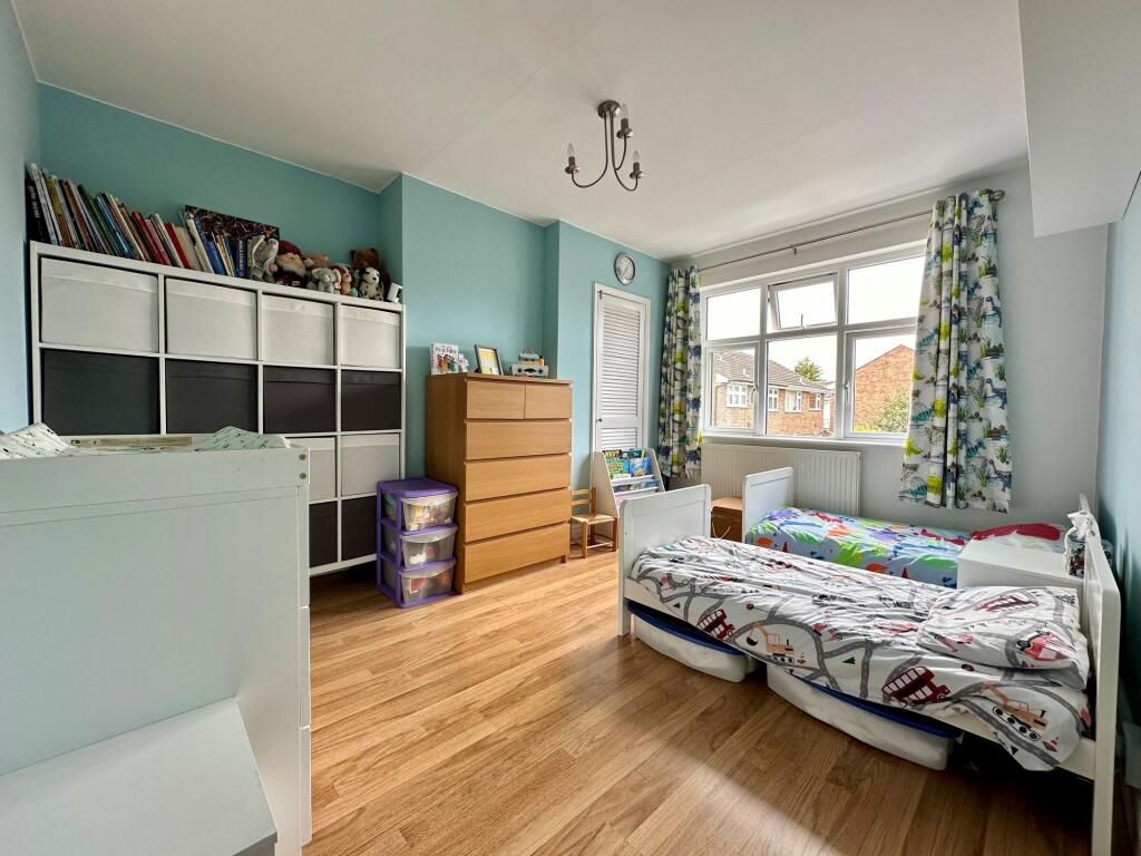 Additional image 9 of Grange Road, Billericay, CM11