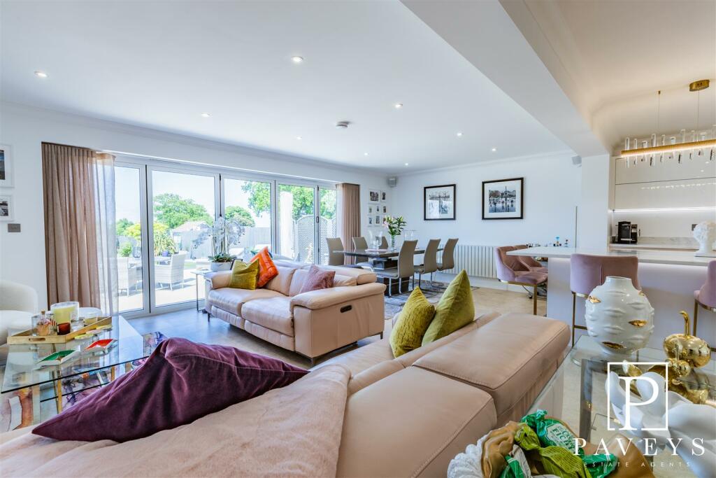 Additional image 11 of Kirby Road, Walton On The Naze