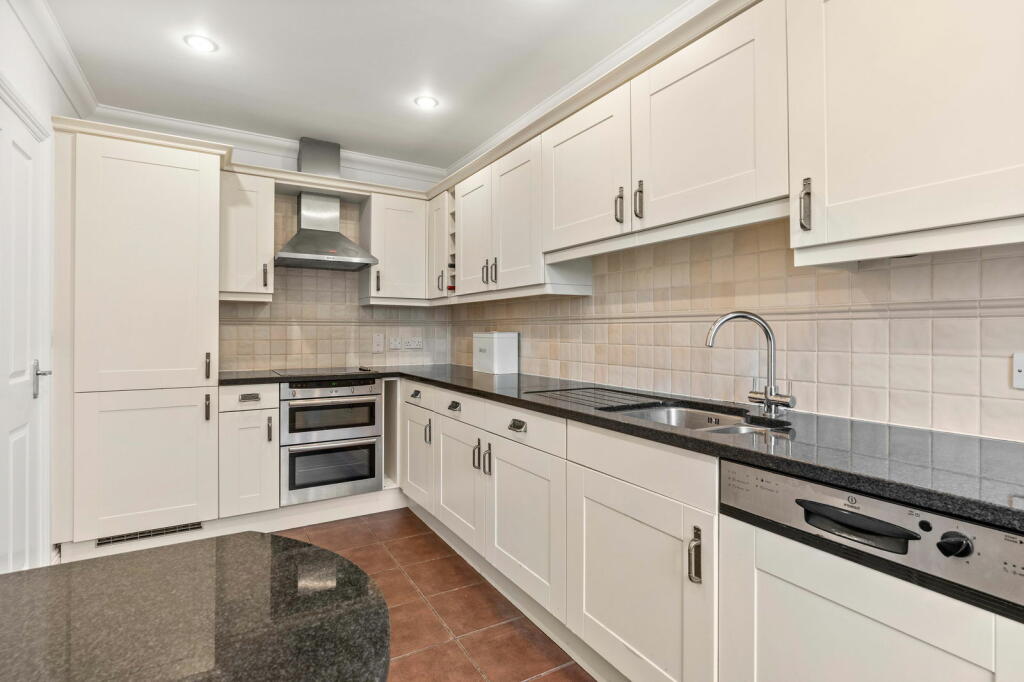 Additional image 8 of Broad Mead, South Hanningfield, Chelmsford, CM3 8GX