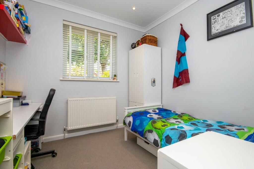 Additional image 16 of Park Avenue, Hutton, Brentwood, Essex, CM13