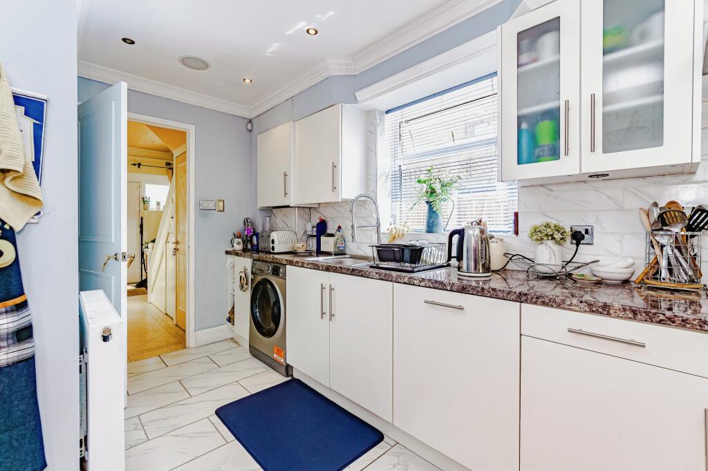 Additional image 3 of Woodmere Avenue, Shirley, Croydon, CR0