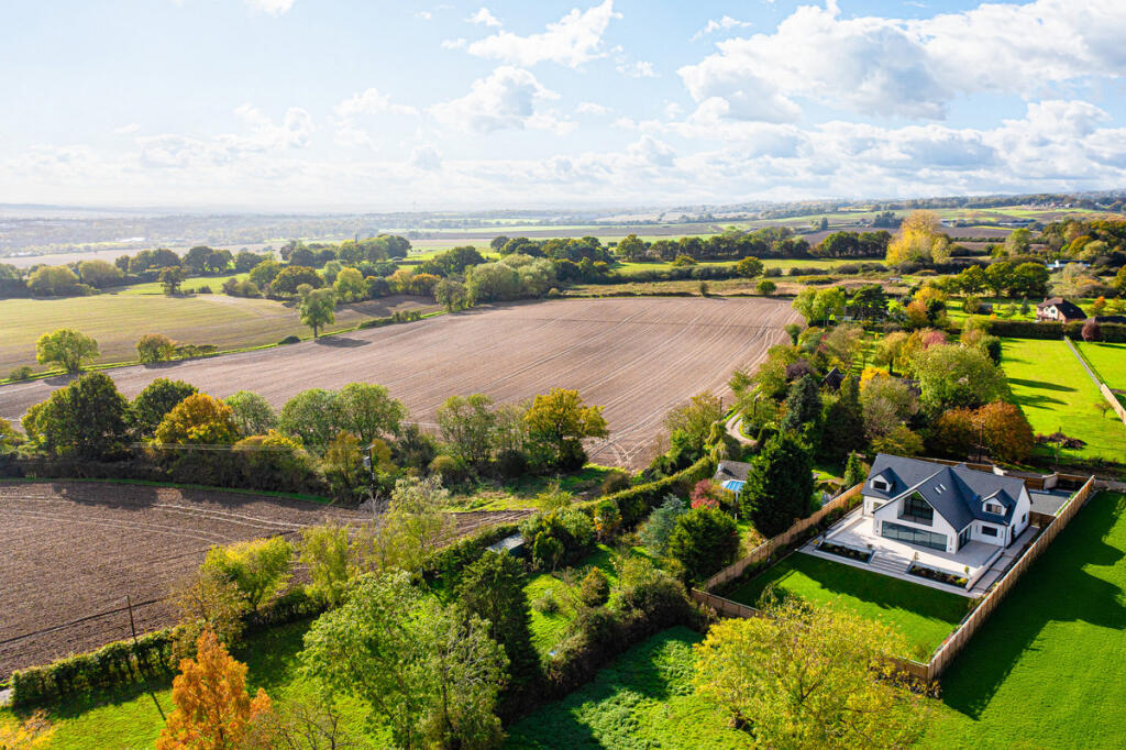 Additional image 49 of Broomhills Chase, Billericay, CM12