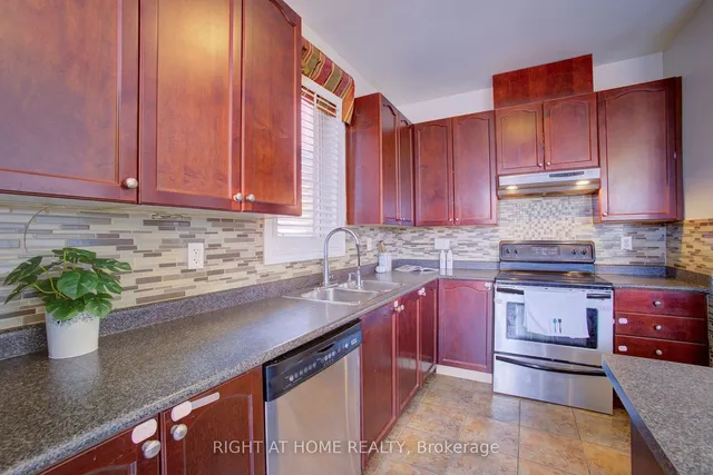 Additional image 16 of 25 Robitaille Dr