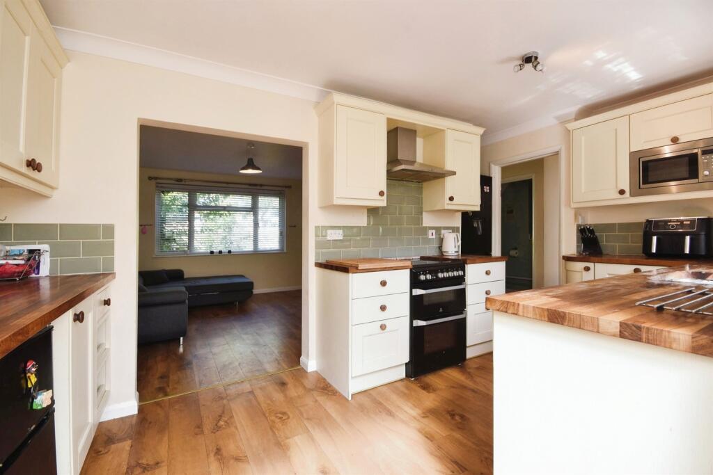 Additional image 12 of Honeywood Avenue, Coggeshall, COLCHESTER