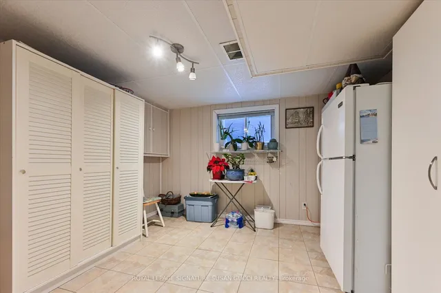 Additional image 20 of 46 Holland Ave