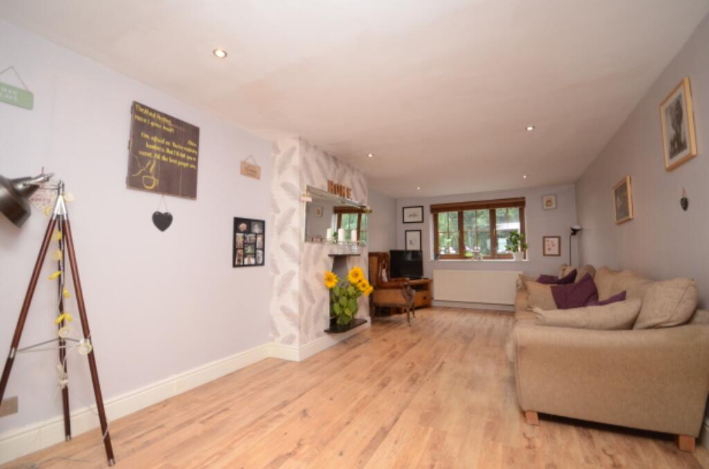 Additional image 36 of Field View The Street, Sheering