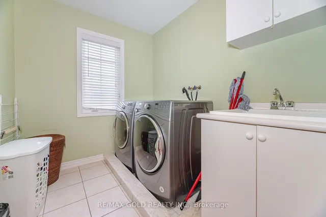 Additional image 25 of 35 Clearfield Dr