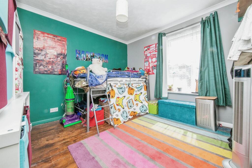 Additional image 12 of Harwich Road, Colchester