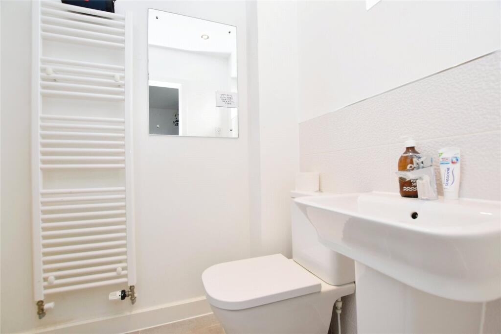 Additional image 11 of Willow Crescent, Colchester, Essex, CO4