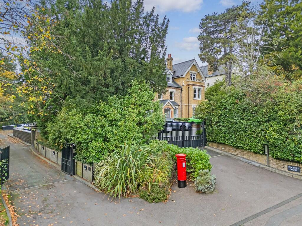 Additional image 29 of Piercing Hill, Theydon Bois,