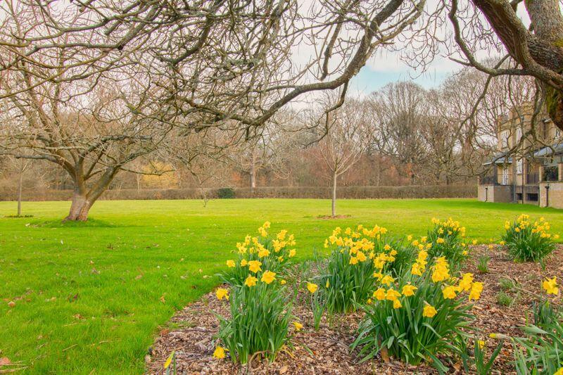 Additional image 14 of East Parkside, Warlingham