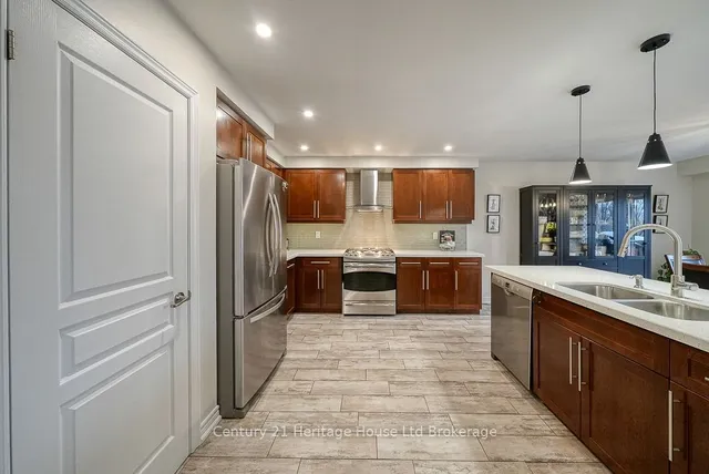 Additional image 14 of 703 Robert Ferrie Dr