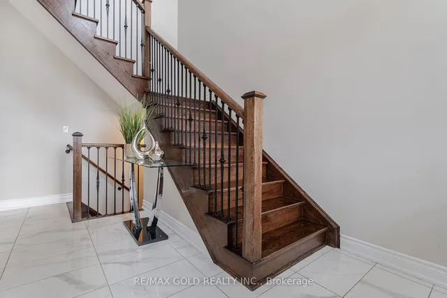 Additional image 12 of 11 Carl Finlay Dr