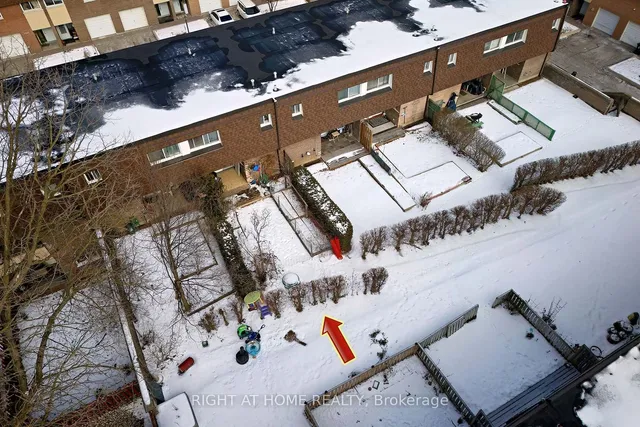 Additional image 37 of 34 Tandridge Cres Unit 888