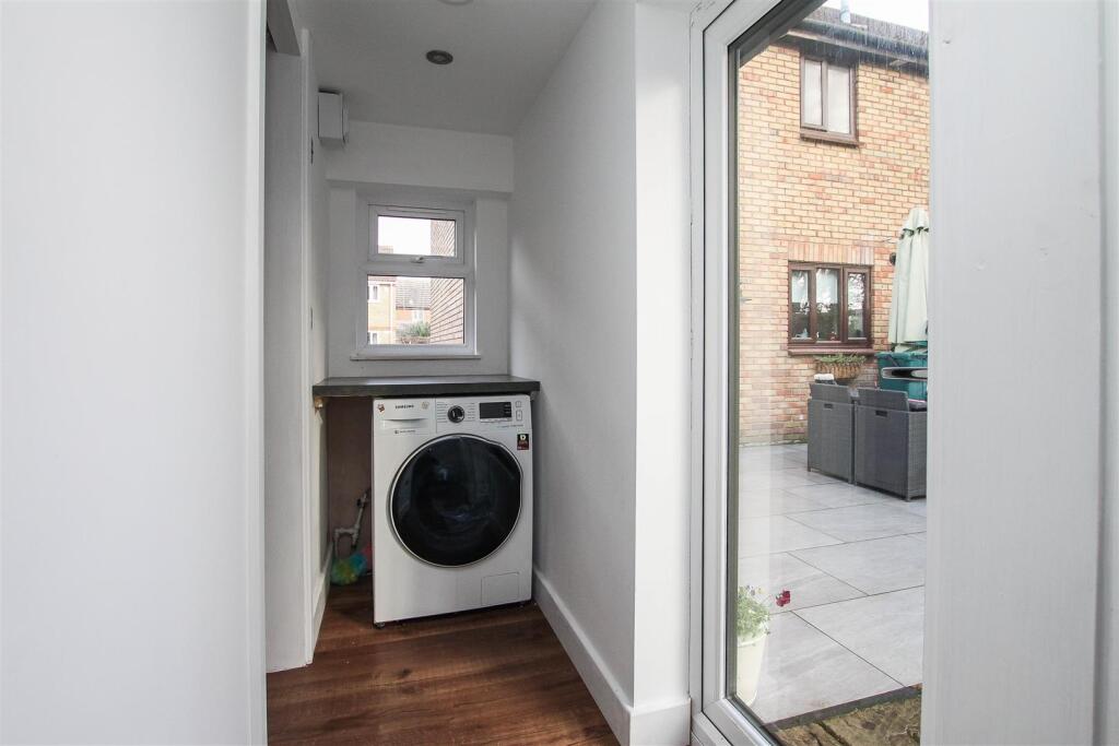 Additional image 14 of The Finchingfields, Kelvedon Hatch, Brentwood