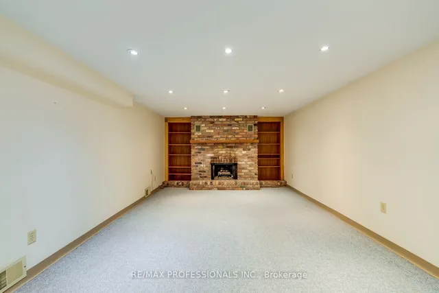 Additional image 33 of 103 Carsbrooke Rd
