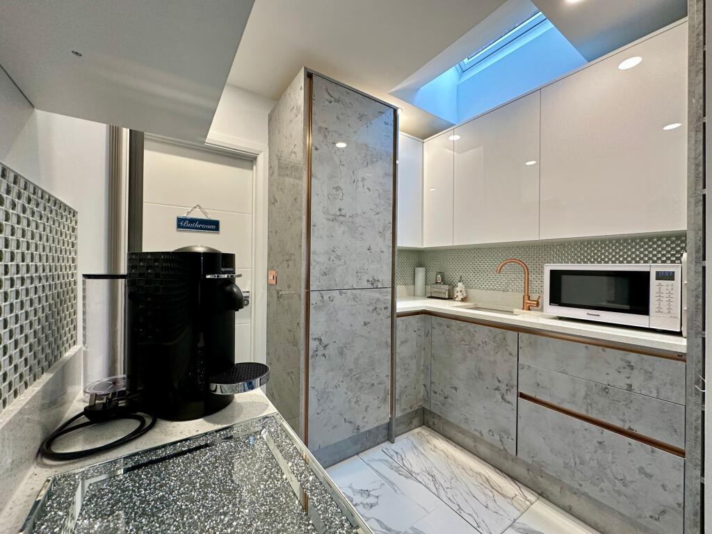 Additional image 14 of Oak Avenue, Crays Hill, CM11