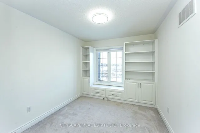 Additional image 11 of 8652 Financial Dr