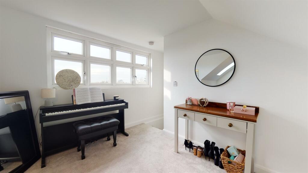 Additional image 35 of Oaklea Avenue, Chelmsford