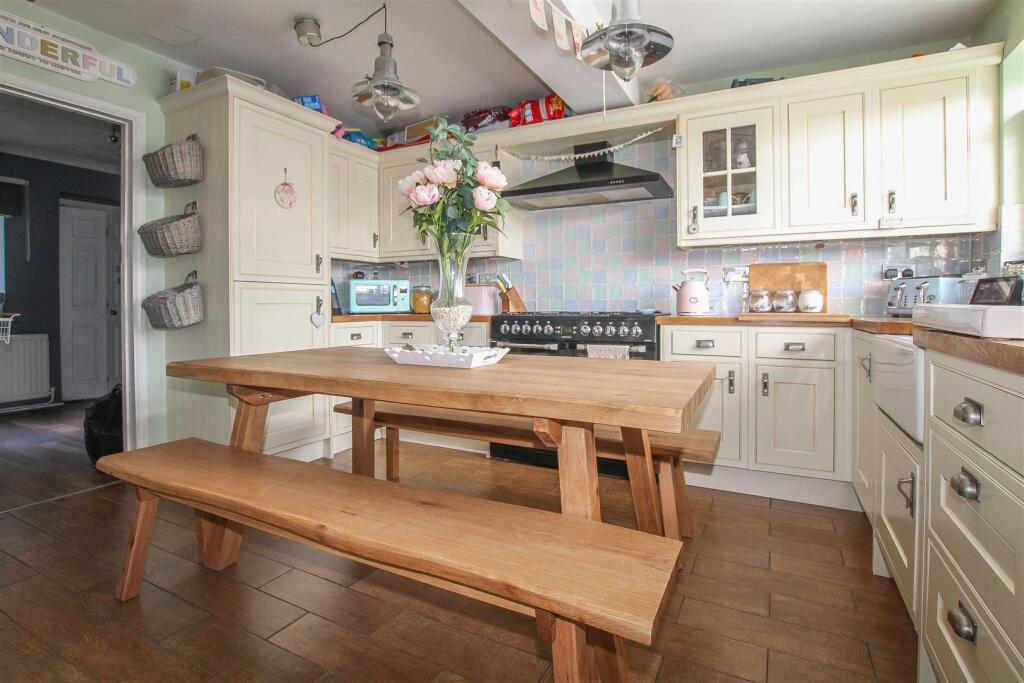 Additional image 16 of Clarence Road, Pilgrims Hatch, Brentwood