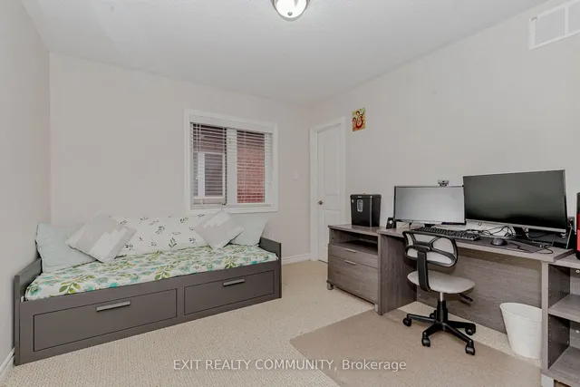 Additional image 23 of 31 Lola Cres