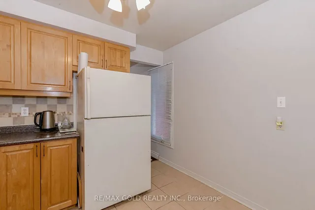 Additional image 19 of 8 Saint Tropez Crt