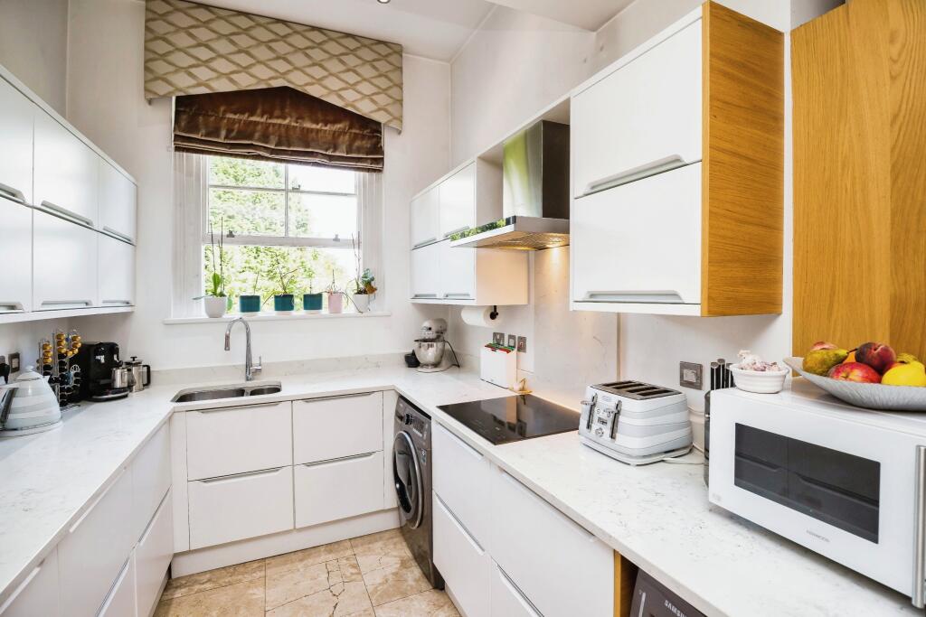 Additional image 11 of The Lydiate, Birkenhead Road, Willaston, CH64