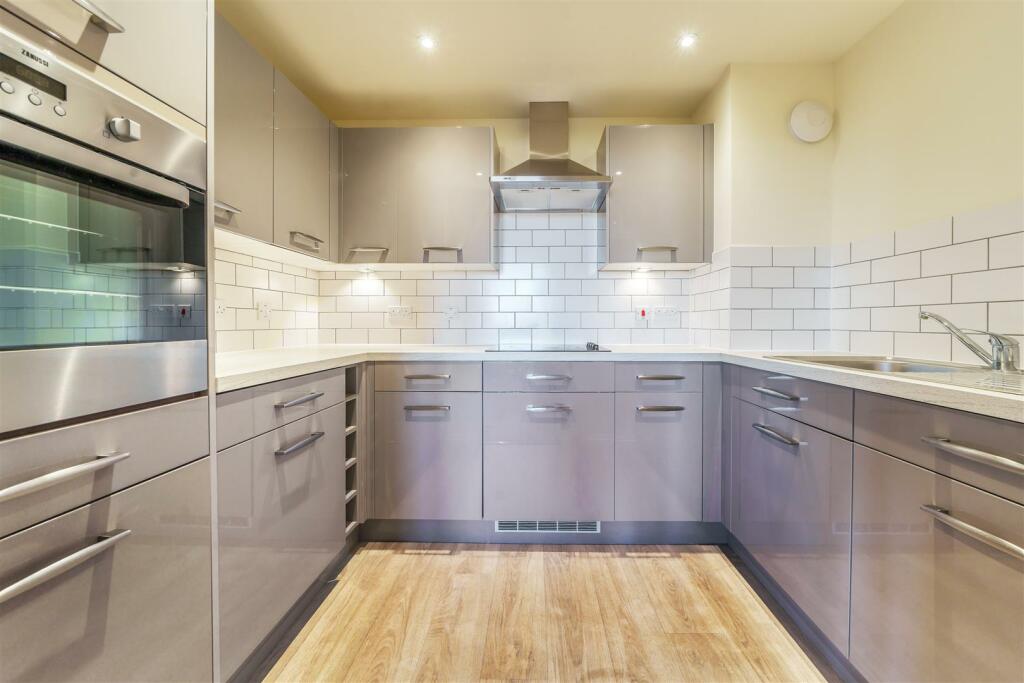 Additional image 16 of Cooper Lodge, Frinton-On-Sea