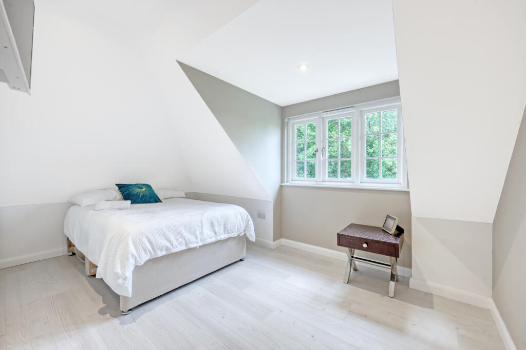 Additional image 31 of Beggar Hill, Fryerning, CM4