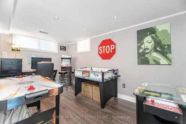 Additional image 26 of 64 Kimbark Dr