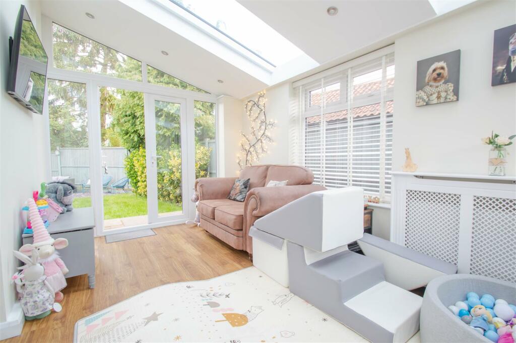 Additional image 2 of Stambourne Road, Toppesfield, Halstead