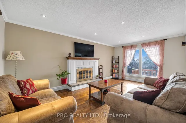 Additional image 21 of 66 Barr Cres