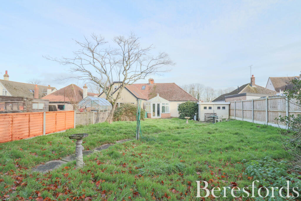 Additional image 5 of Oakroyd Avenue, Dunmow, CM6