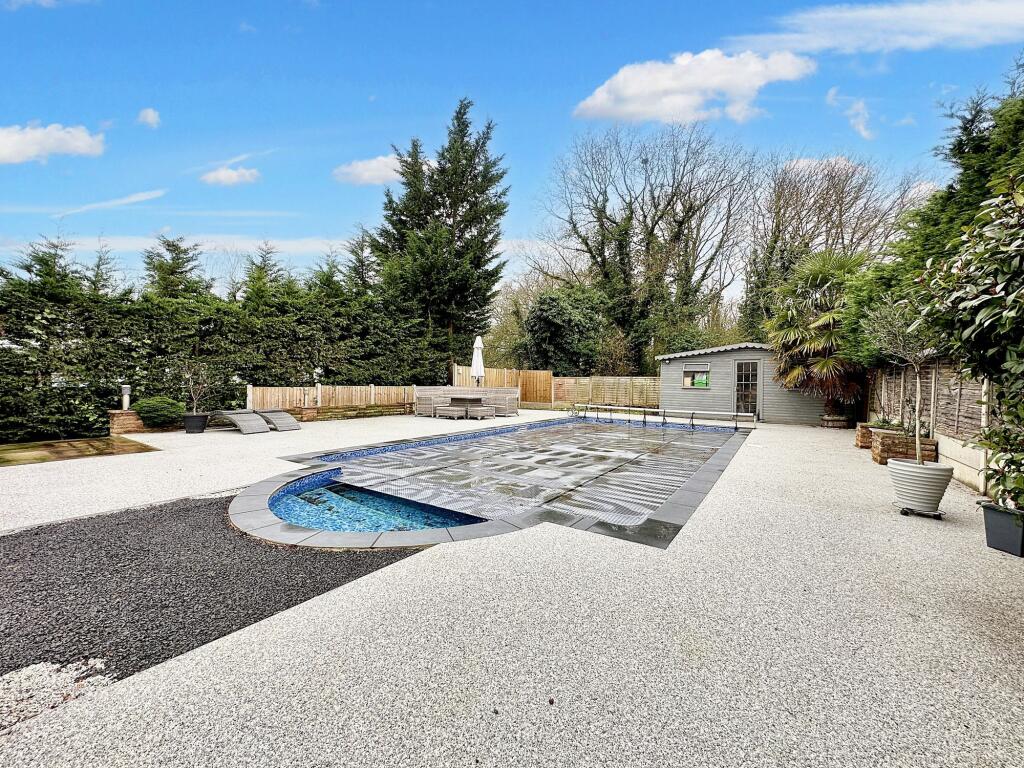 Additional image 29 of Oak Avenue, Crays Hill, CM11