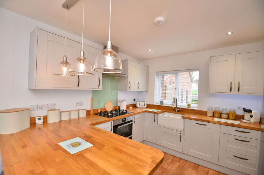 Additional image 5 of Manningtree, CO11