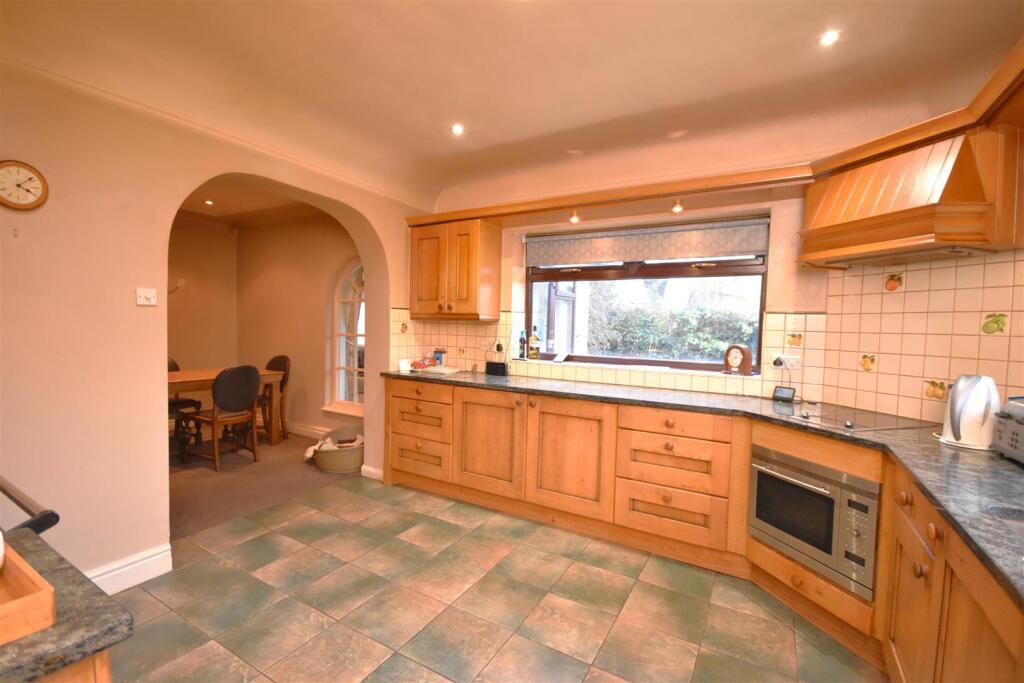 Additional image 10 of Dunstan Lane, Burton, Neston