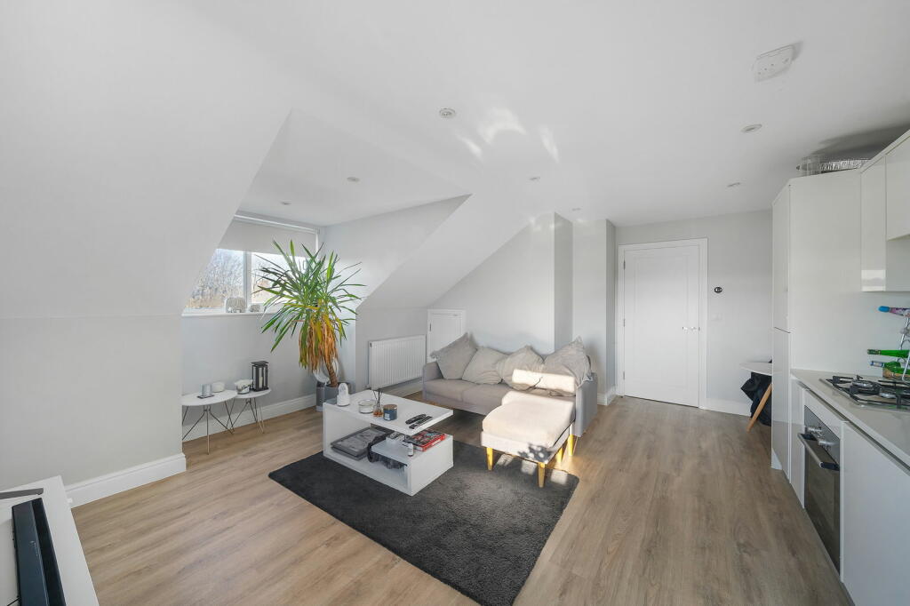 Additional image 5 of Montello Apartments, South Croydon, CR2