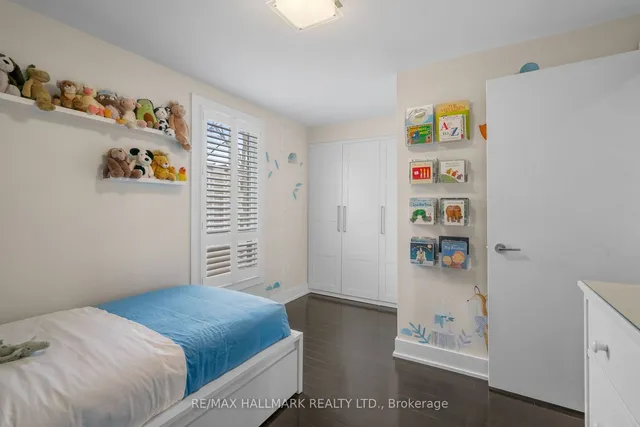 Additional image 17 of 1000 Dundas St Unit 9