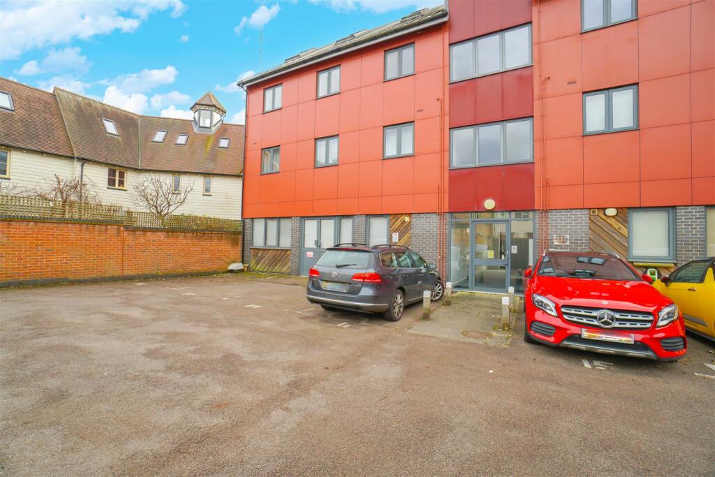 Additional image 11 of River Facing, Wivenhoe