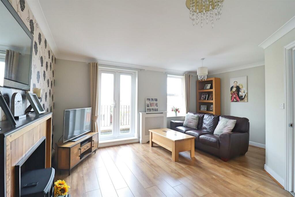 Additional image 14 of Grantham Avenue, Great Notley, Braintree