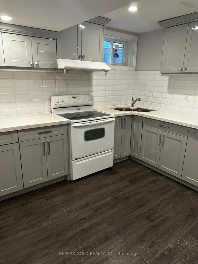 Additional image 37 of 4 Simmons Blvd